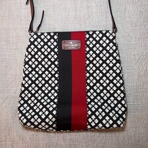 Kate Spade Classic Victoria Crossbody Bag
